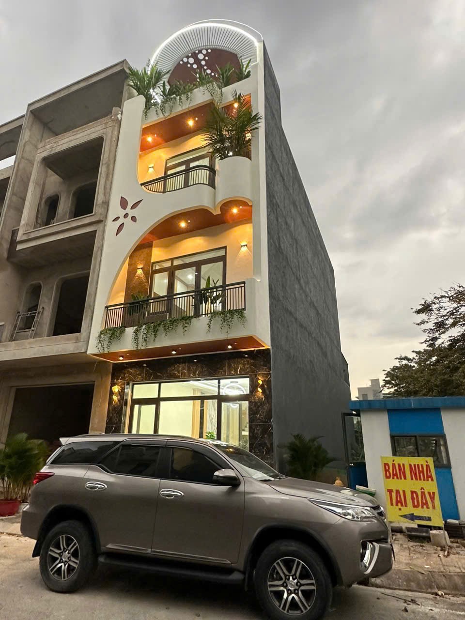  Nhà Đẹp - Giá Tốt - CHÍNH CHỦ CẦN BÁN NHANH NHÀ 3 TẦNG An Phú, TP Thuận An, Hồ Chính Minh 