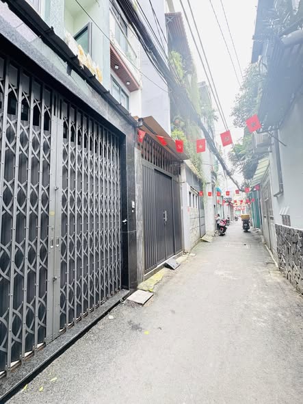  Nhà Đường Nguyễn Thái Bình Phường 4 Quận Tân Bình  Cũ. 