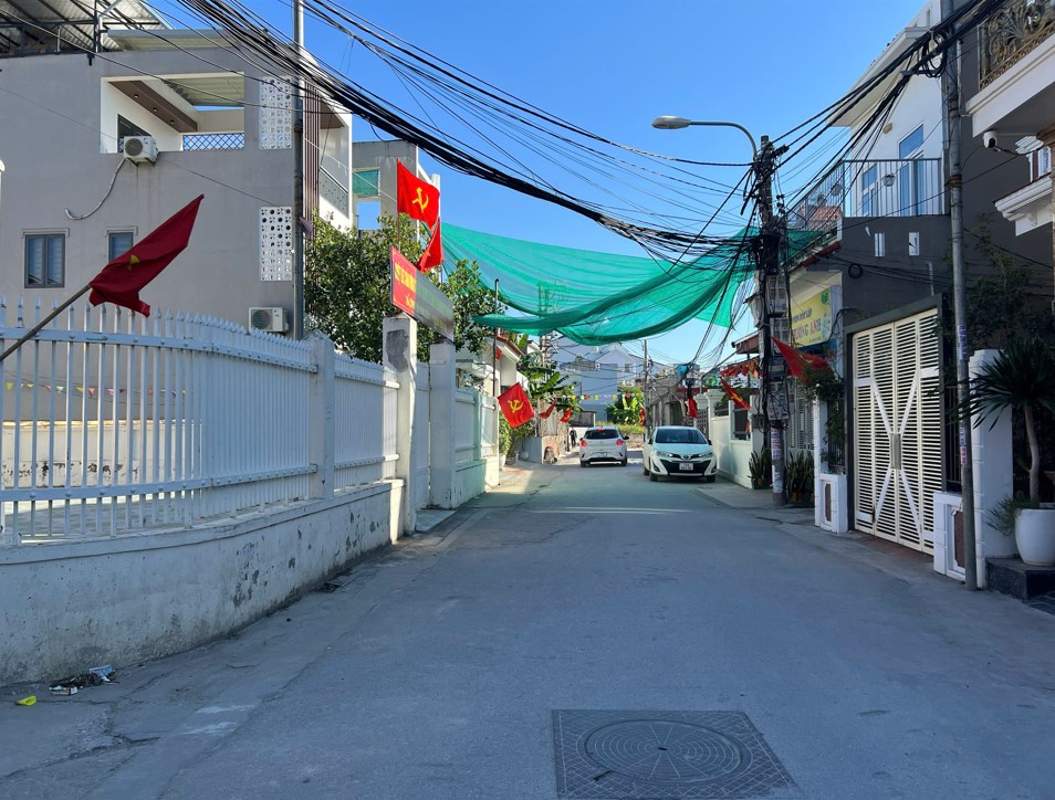  BÁN ĐẤT MẶT NGÕ 473 ĐÔNG HẢI – NGÕ THÔNG Ô TÔ CHẠY VÒNG QUANH
VỊ TRÍ ĐẸP – GẦN KHU CÔNG NGHIỆP – TIỆN ĐẦU TƯ 