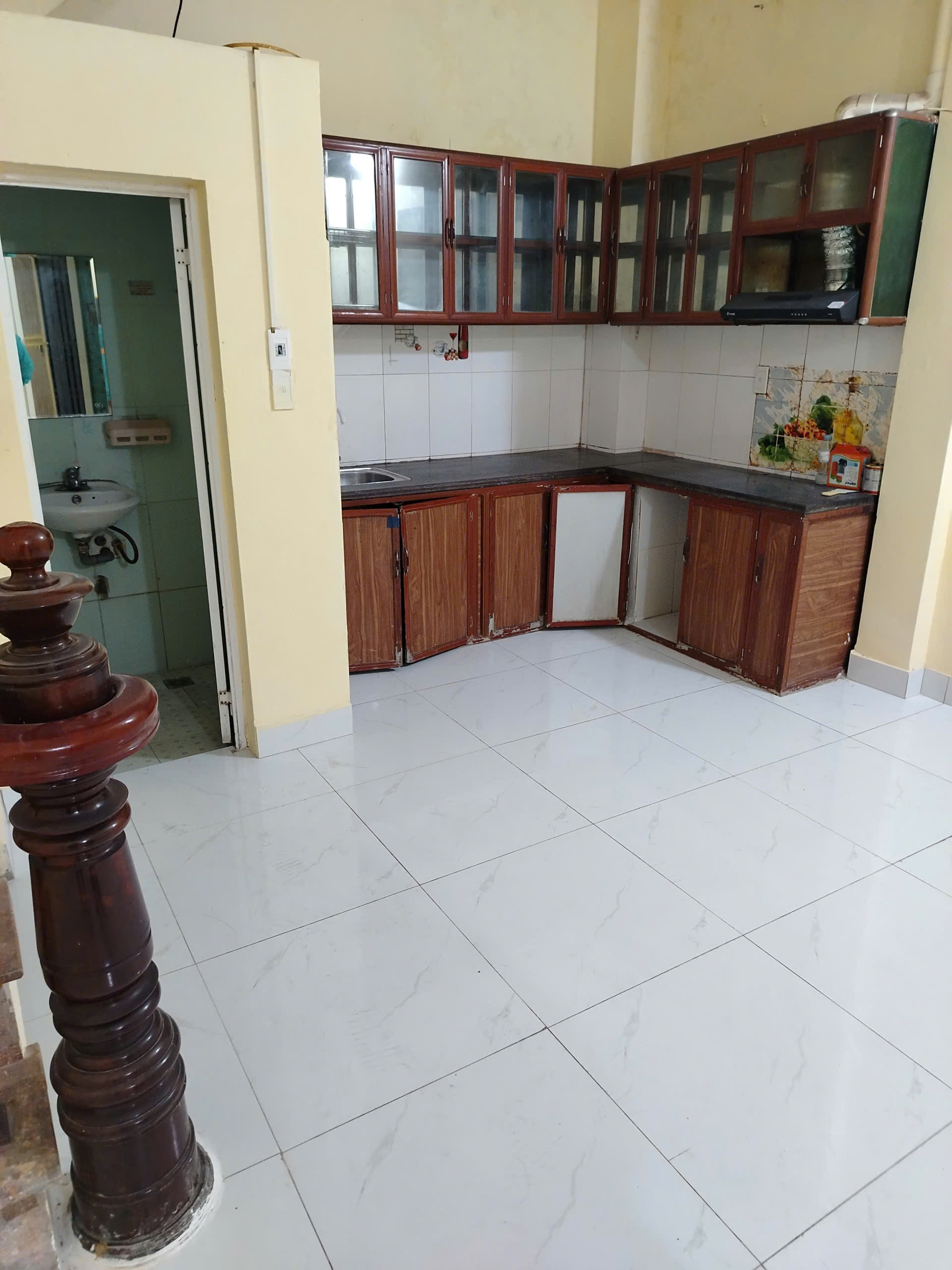  Cho thuê nhà nguyên căn ngõ 509 Vũ Tông Phan 40m2 x 3 tầng, 3 ngủ, 2 wc, 9 triệu 