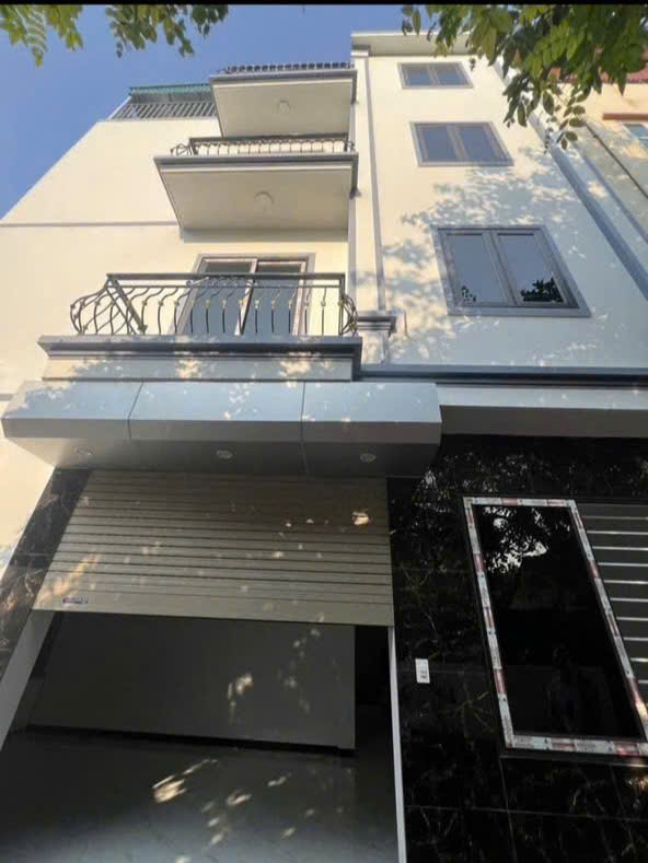  SIÊU PHẨM CỰC MỚI NHÀ 4 TẦNG NẰM SÁT TRƯỜNG HỌC CẤP 3 .HOÀI ĐỨC A.
SƠN ĐỒNG .HOÀI ĐỨC. HÀ NỘI 
GIÁ CHỈ 5 TỶ.
NHANH TAY GỌI EM ĐỂ MUA GIÁ CHÍNH CHỦ Ạ.
LH; 0964982442 