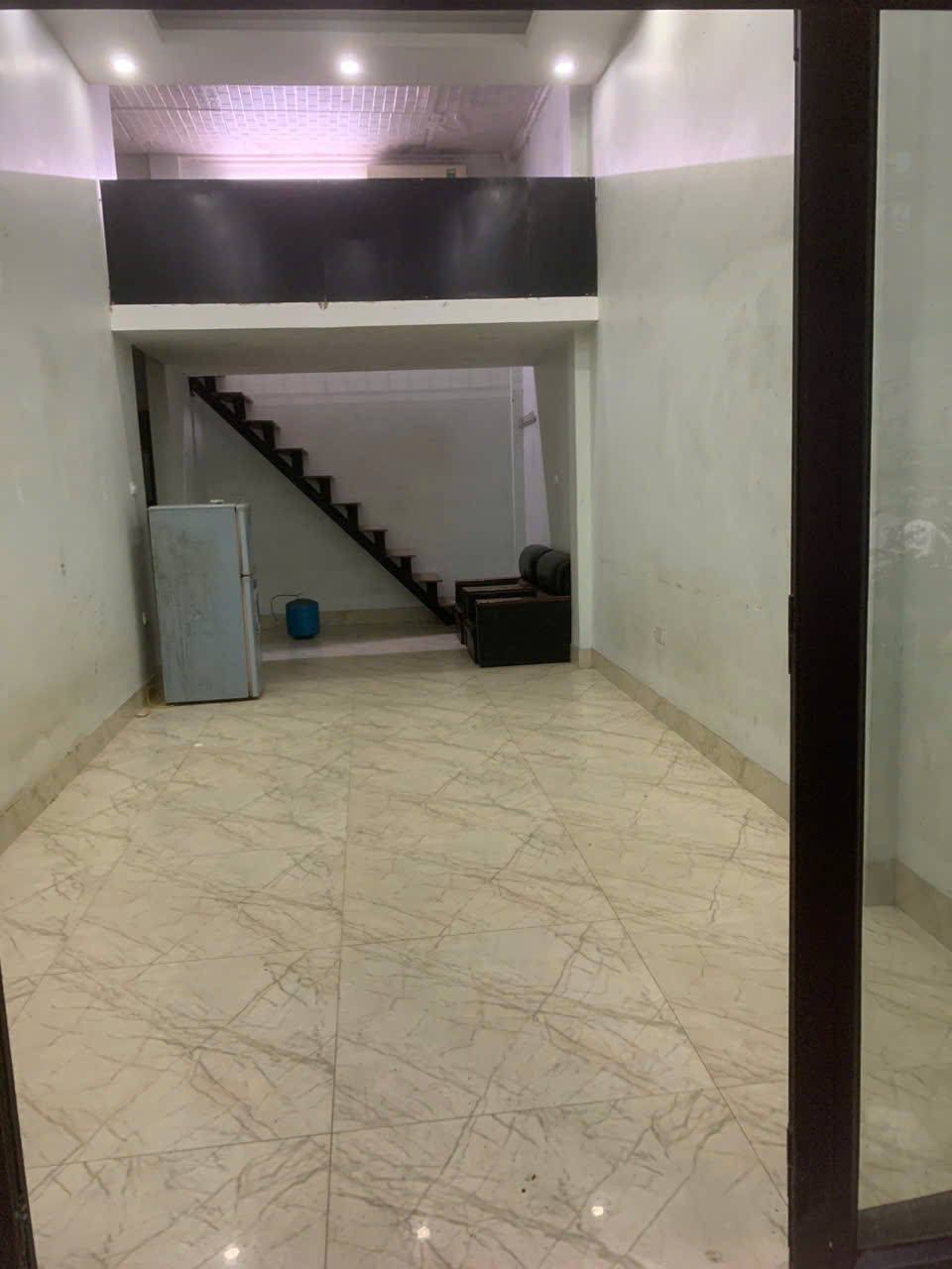  Cho thuê nhà tầng 1 có gác xép, dt 45m², gần trường THCS Văn Quán, Hà Đông 