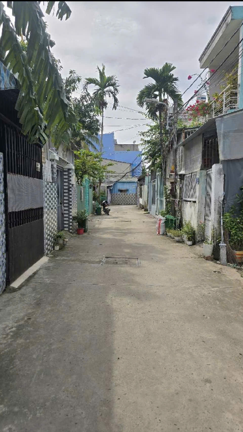  Nhà  trung tâm phường Long Trường, Q9 hiếm bán
3,85ty Đường trước nhà 6m, sổ sẵn nhà 