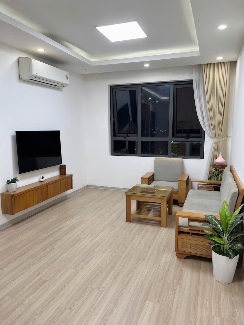  Chính chủ bán căn góc 1107 - Toà CT3 - THÁI HÀ có diện tích sổ 70m - 2PN - 2WC - Chung cư Bộ Công An, 43 Phạm Văn Đồng, Hà Nội 