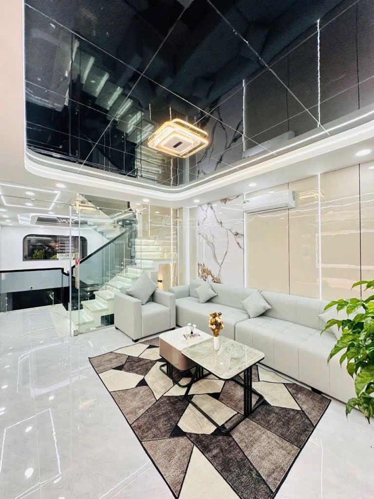  BÁN NHÀ FULL NỘI THẤT - 5 TẦNG BTCT 60M2 - KHU VỰC HẠ TẦNG PHÁT TRIỂN TX25 Q12- OTO VÀO NHÀ - NHỈNH 6 TỶ???? 