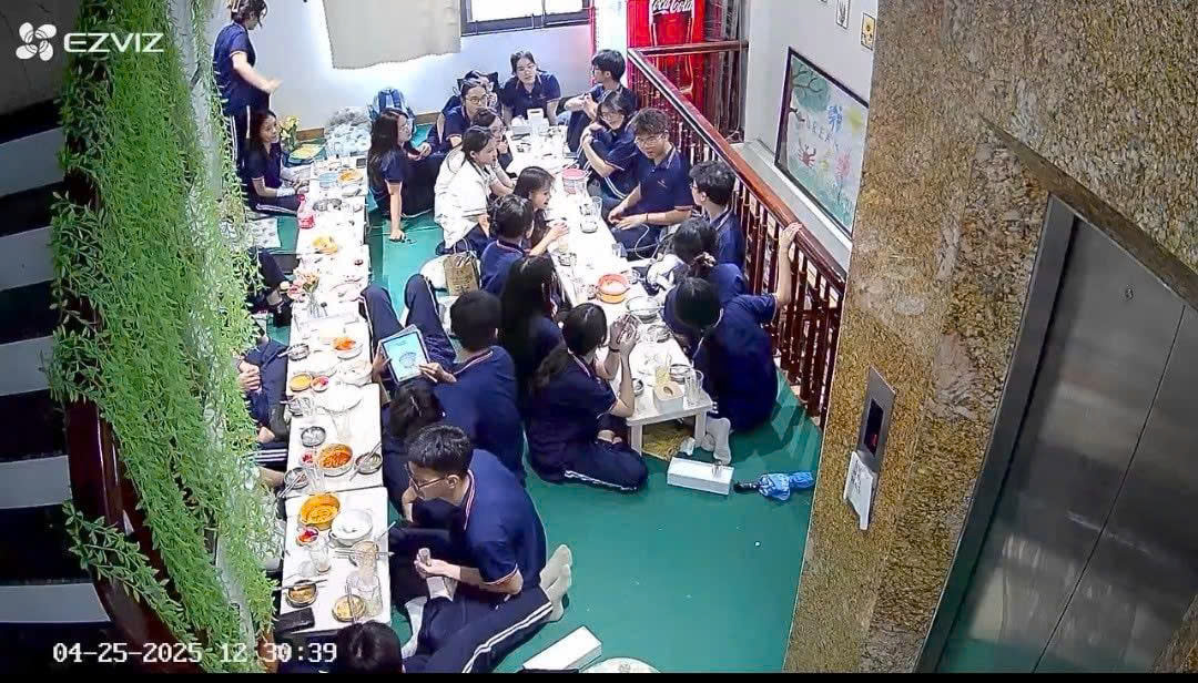  SANG NHƯỢNG MẶT BẰNG ĐẸP – 130 XUÂN THUỶ, CẦU GIẤY, HÀ NỘI 