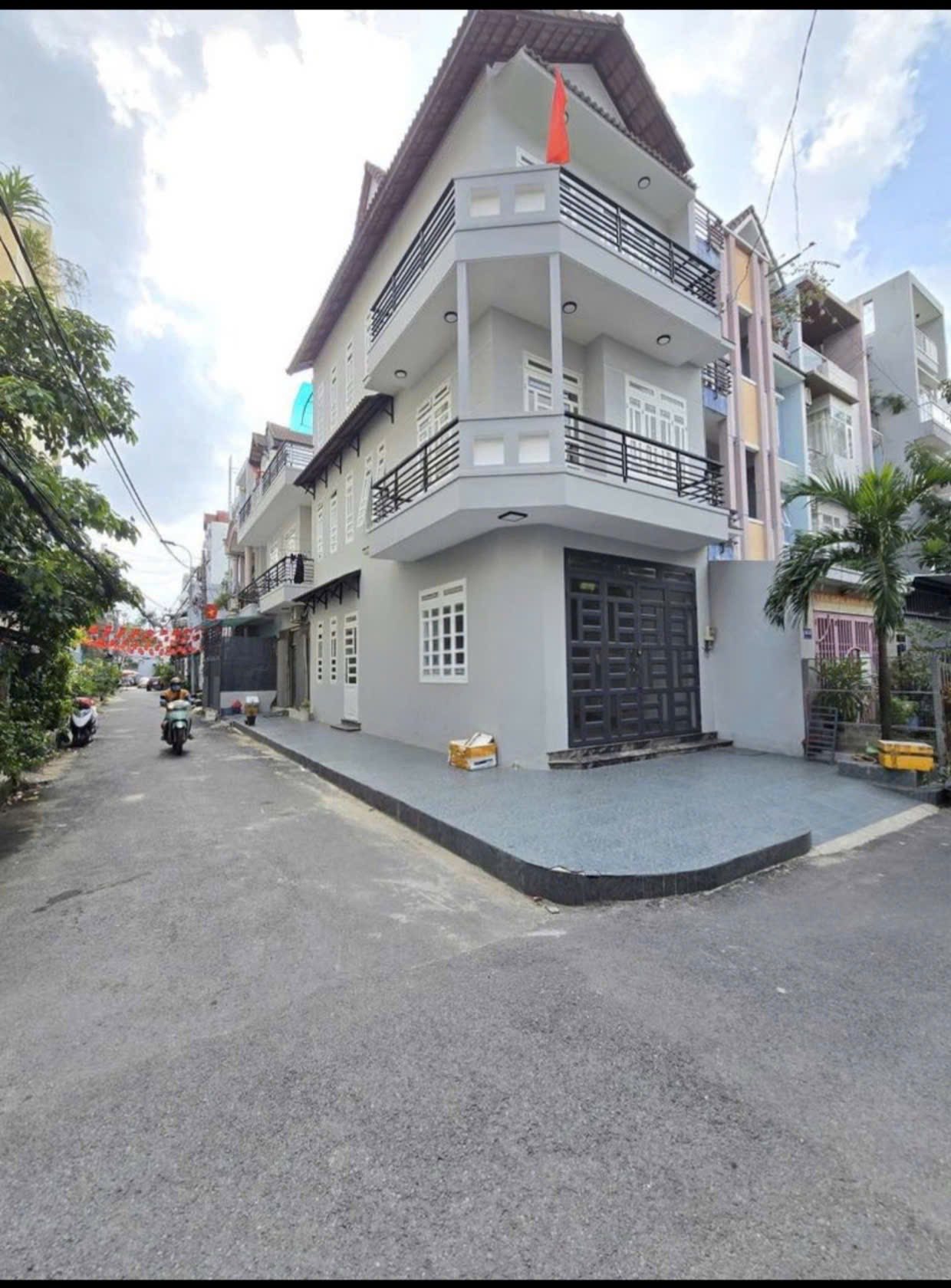  Nhà 5x20m, vuông vức - Lô góc ko lộ giới – Khu cao tầng  Phạm Văn Chiêu – chỉ 10.9 tỷ 