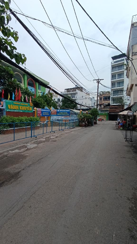  Cần bán: Nhà 8x17m Hưng Phú – 16,5ty 