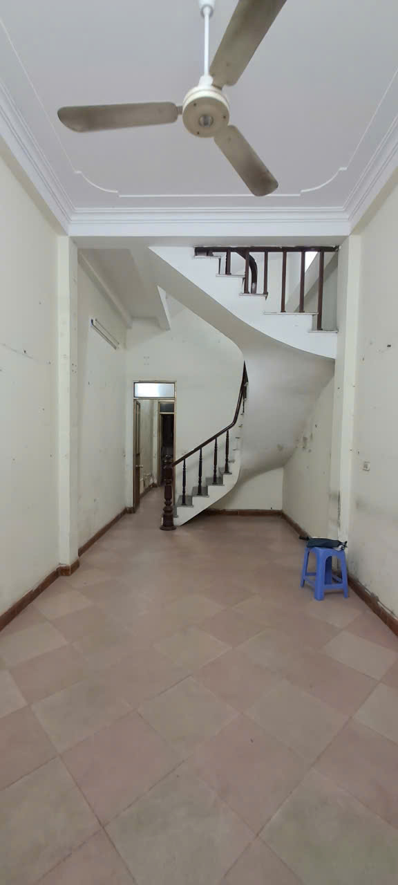  ngõ 1295 Giải Phóng 45m2 x 3 tầng, 3 ngủ, 3 wc, 11 Triệu 