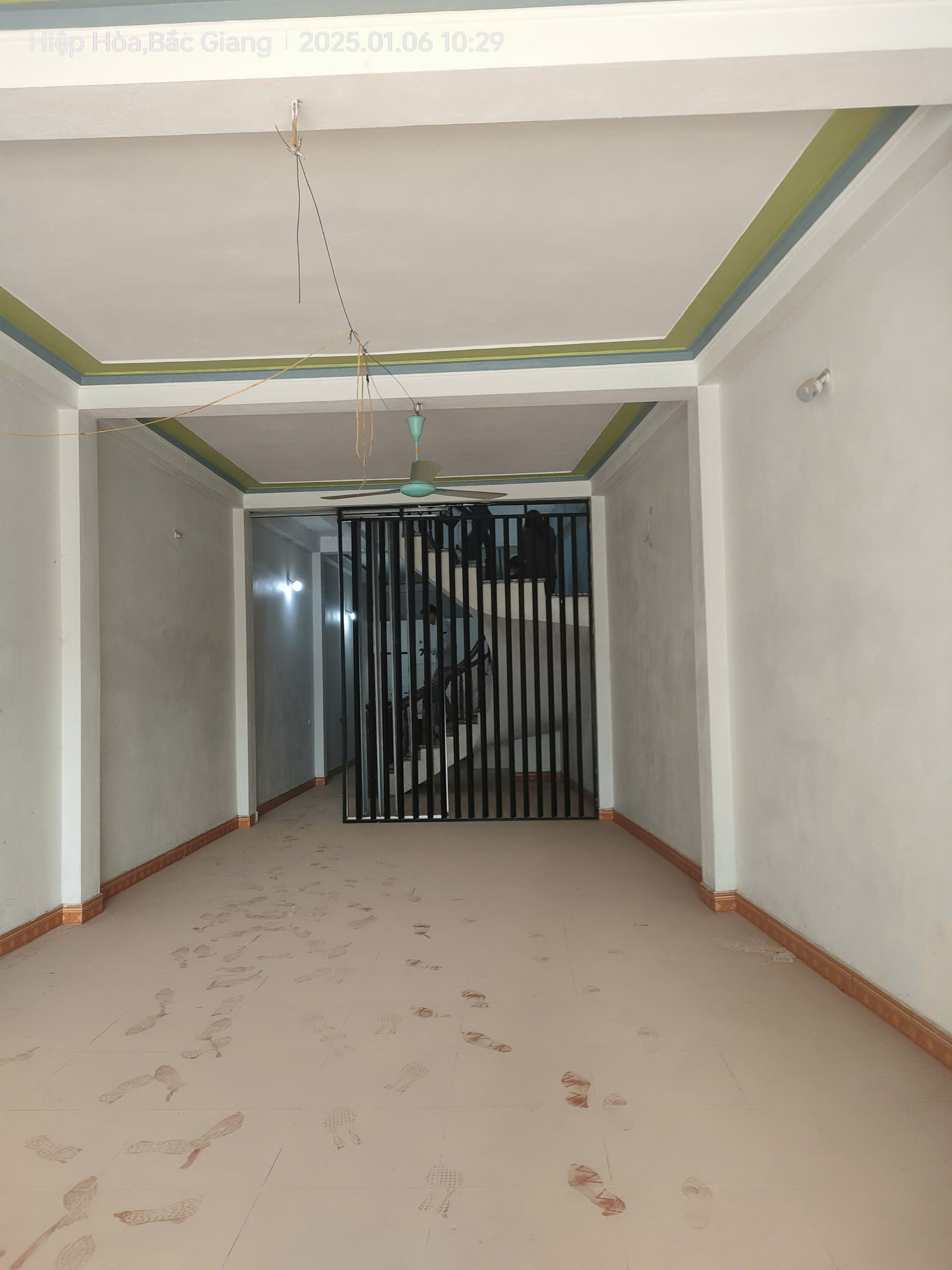  Thuê lâu dài giá rẻ phòng đào tạo Giáp Bát 300m, tầng 3,4, mặt tiền 30m, 25 tr/th, Hoàng Mai.                                                                                                      + 