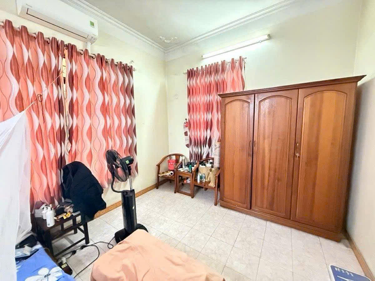  PHÂN LÔ PHÙNG CHÍ KIÊN - Ô TÔ TRÁNH - VỈA HÈ 56m2 4 tầng mặt tiền 5m Giá 20.5 tỷ 