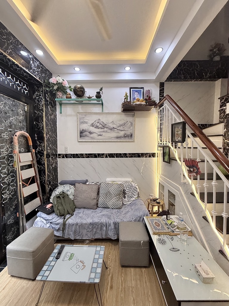  ???? NHÀ XINH 4 TẦNG KHU VIP NGUYỄN VĂN TRỖI 16M2 (4X4) 2PN 3WC, NT VIP - 4.5 TỶ 