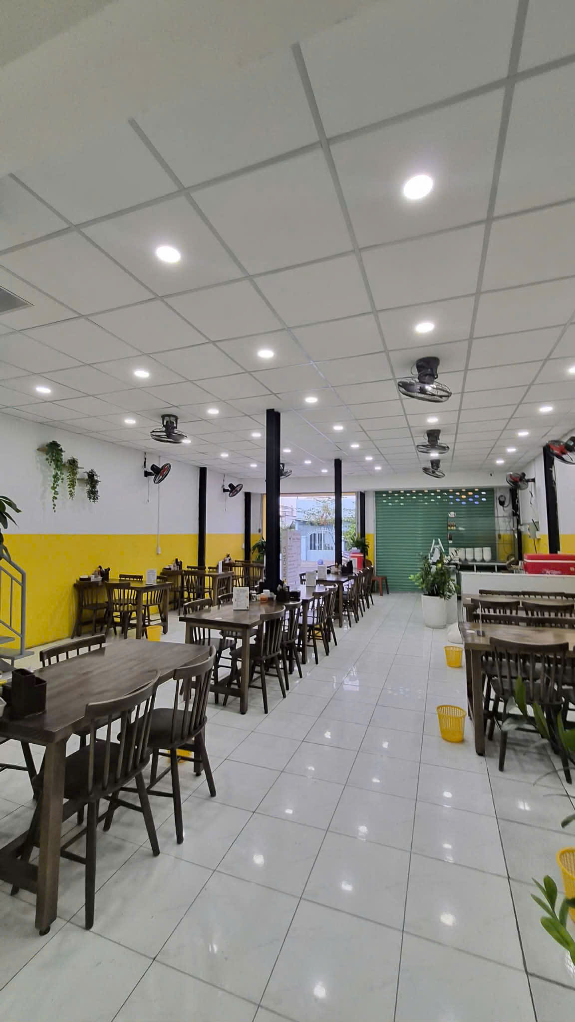  SANG QUÁN BÚN CHẢ CÁ HOẶC SANG HỢP ĐỒNG MẶT BẰNG TRỐNG 