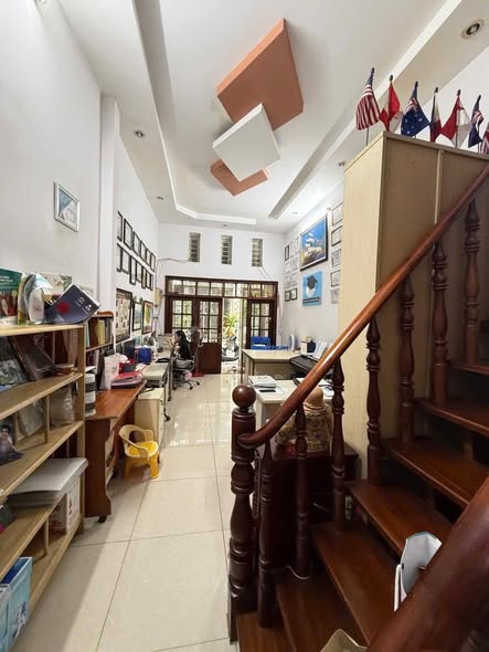  Nhà Đường Hoàng Văn Thụ Phường 4 Tân Bình  Cũ. 