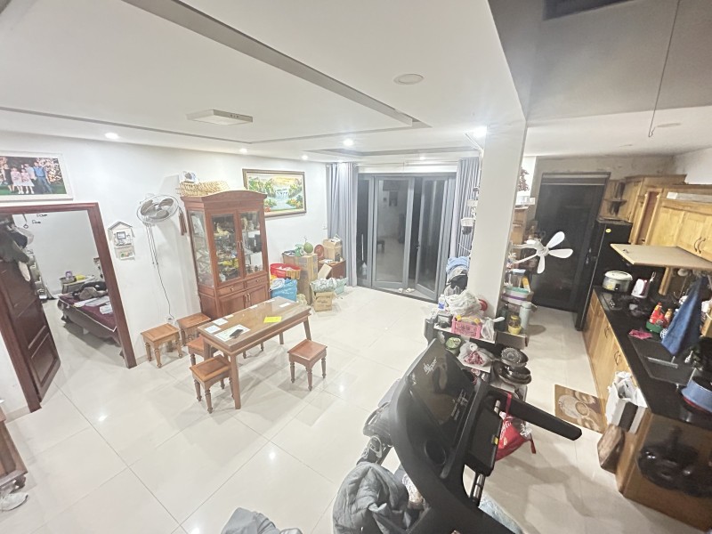  ♥ Lô Góc MT Núi Thành gần Đại Học, 230m2, ngang 8.2m, 3 mặt thoáng, KD như đi Hội, Giá Mềm Nhất Phố 