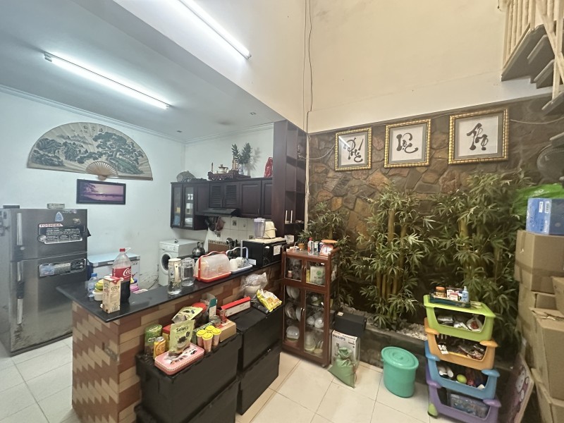  Bán nhà đường số 8, Hiệp Bình Chánh, Thủ Đức, TP HCM 96m2, 2 tầng, 2PN, sổ hồng, giá 6.1 tỷ. 