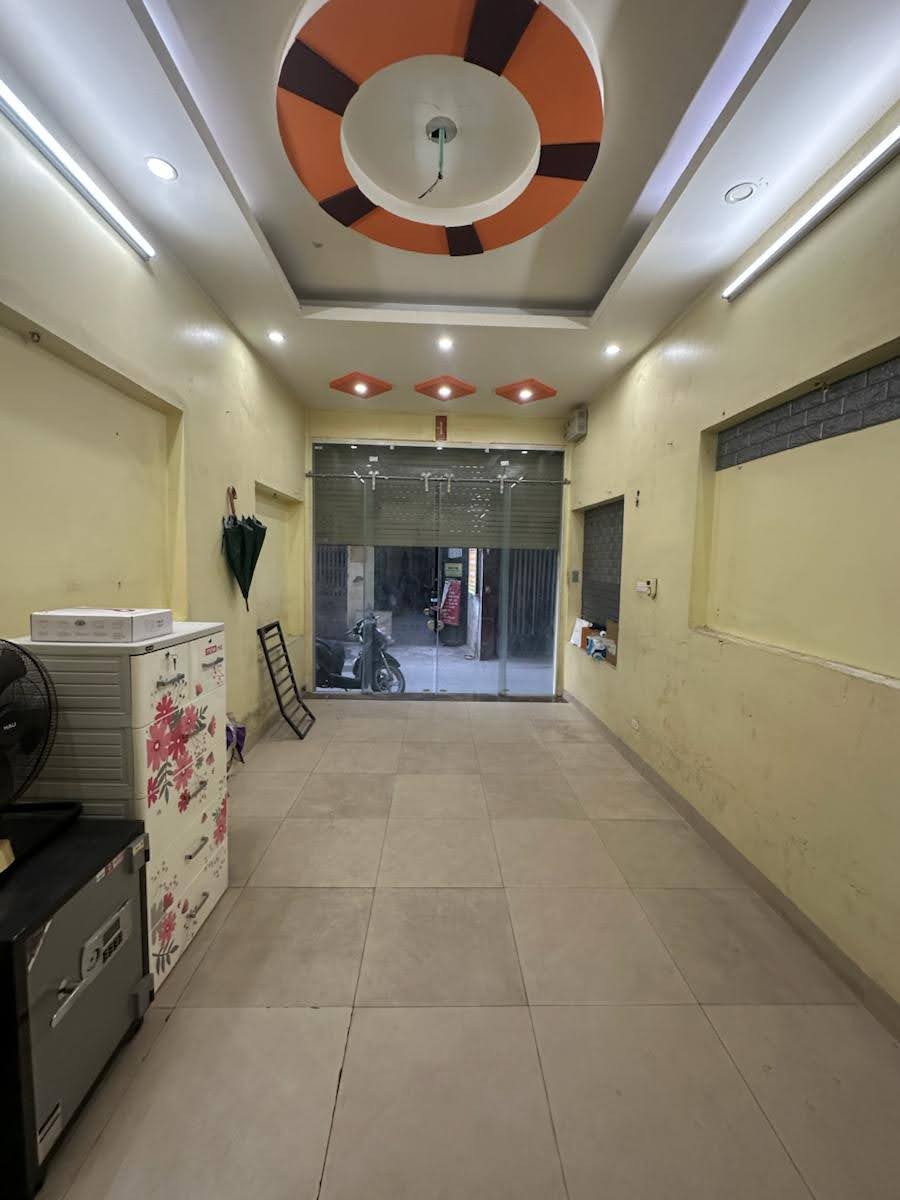  Nhà Phố Trường Chinh-40m*5tầng-Ngõ thông ô tô- Kinh doanh- Giá 16,7 tỷ 