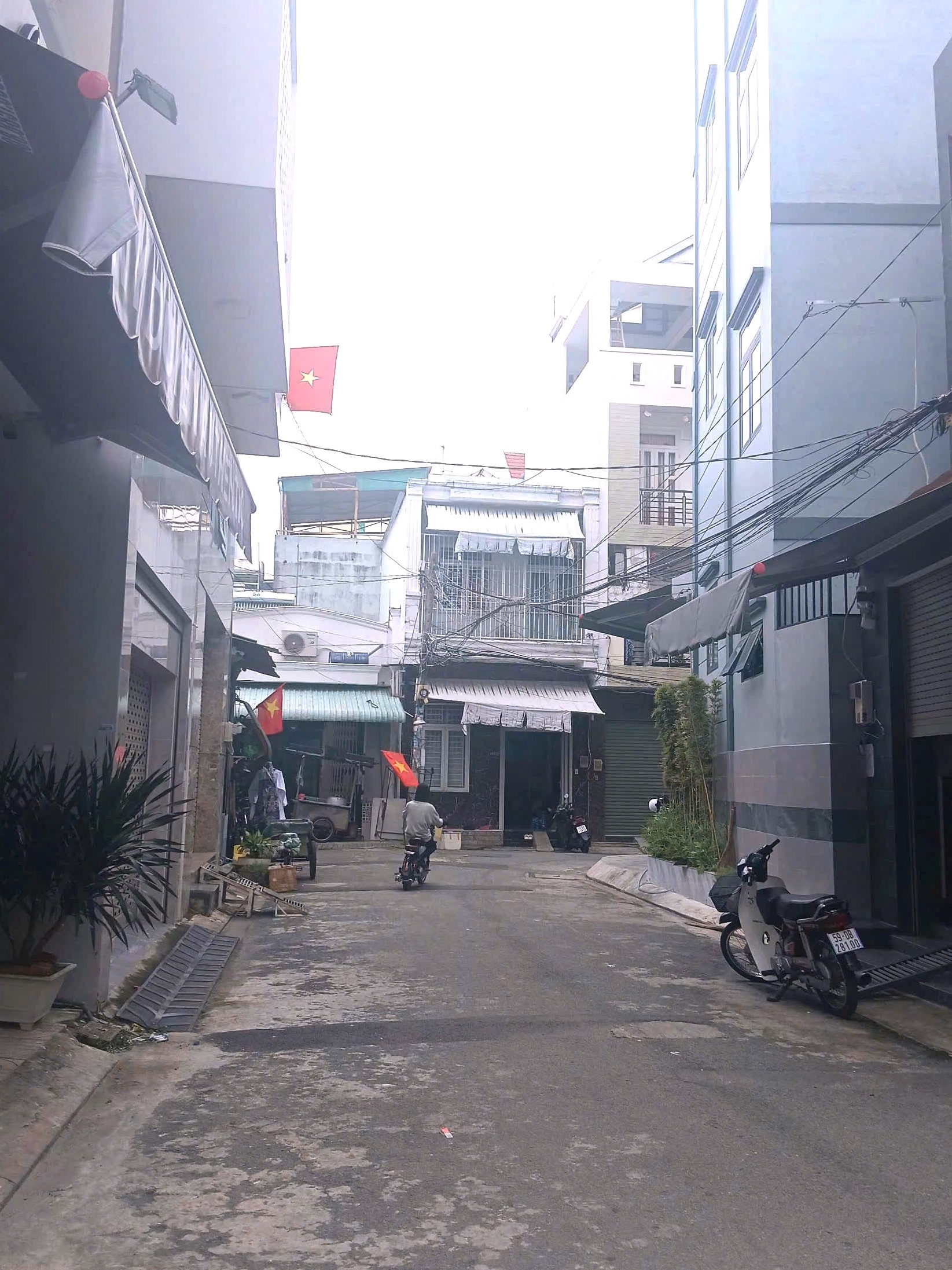  BÁN NHÀ - TRUNG TÂM - TÂN PHÚ - VƯỜN LÀI - PHÚ THỌ HOÀ - 2 TẦNG - NHỈNH 4 TỶ 