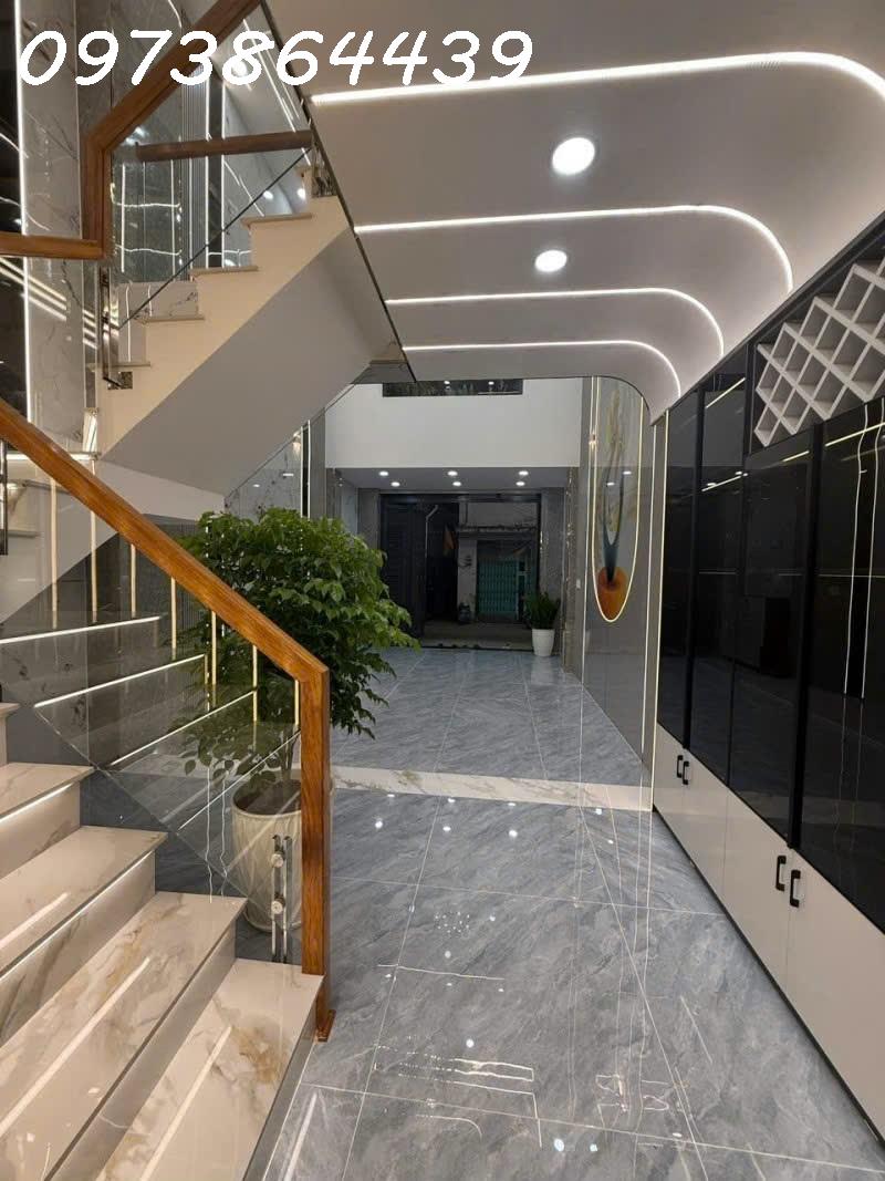  ????NHÀ 5 TẦNG THIẾT KẾ SANG TRỌNG HIỆN ĐẠI - 62M2 - FULL NỘI THẤT- HẺM XE HƠI THÔNG HUỲNH THỊ HAI VÀ TÔ KÝ -P. TRUNG MỸ TÂY(MỚI) - Q12 - GIÁ CHỈ 6,95 TỶ ???? 