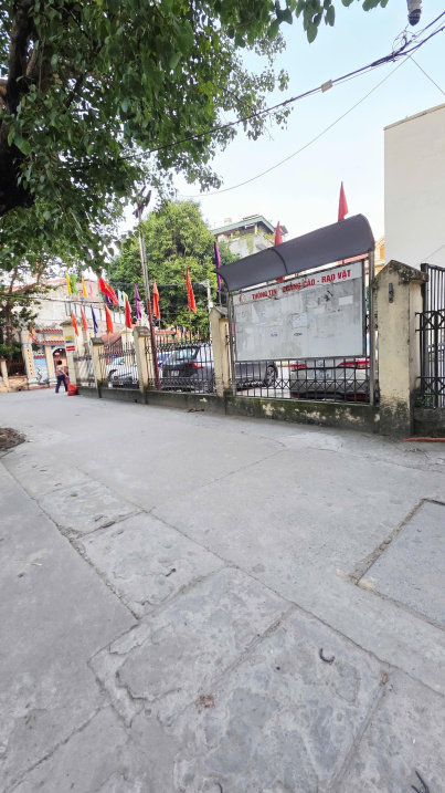  BÁN ĐẤT VÀNG XUÂN ĐỈNH - XUÂN LA - 31M2 MẶT TIỀN 3.5M CÁCH OTO 15M, NGÕ THÔNG CHỈ 6 2 TỶ 