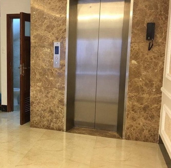  Cho thuê nhà, P. Trần Đại Nghĩa, Vỉa hè, THANG MÁY, 109m2x 4T *51 Tr 