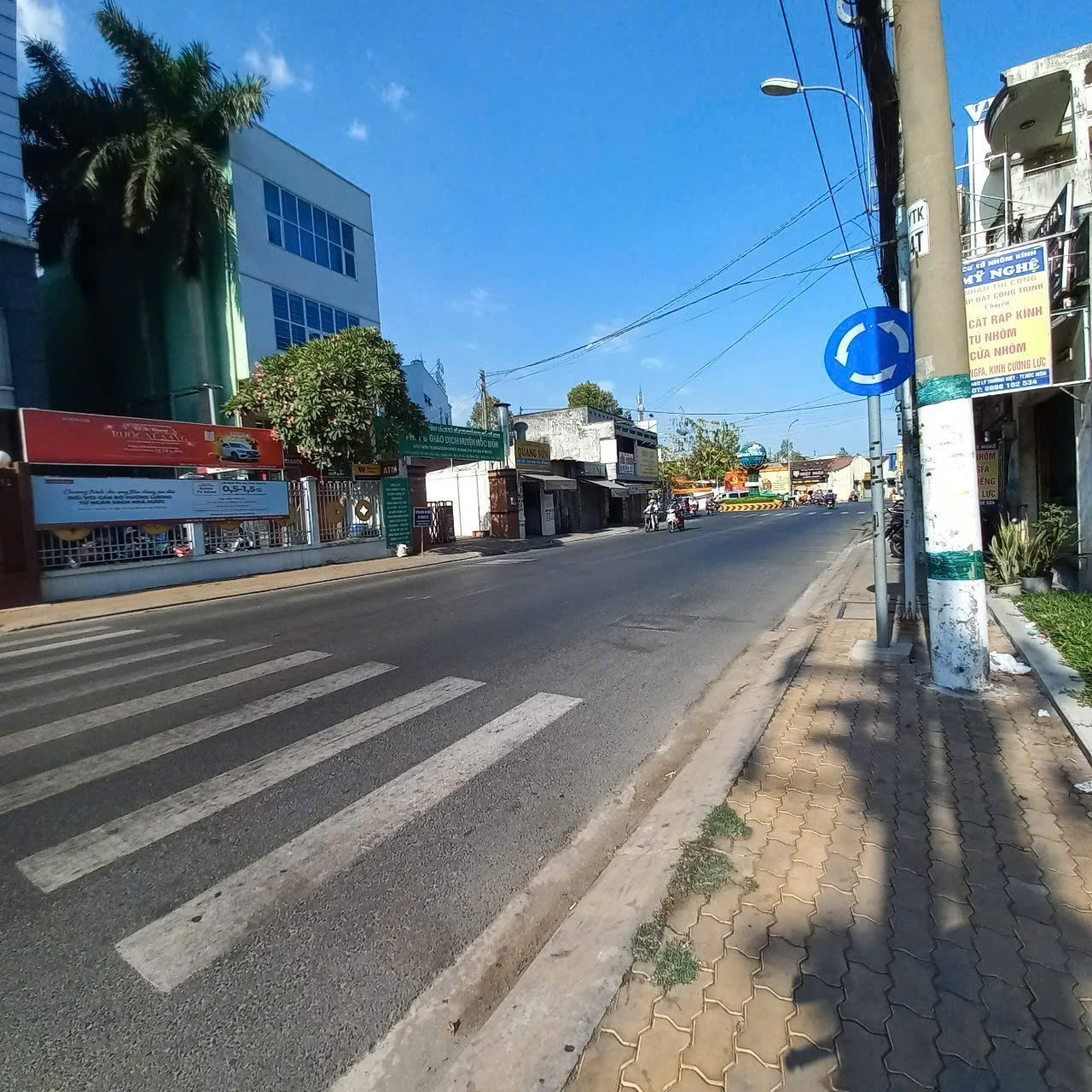  MẶT TIỀN VÀNG (8.82x28) – TRUNG TÂM THỊ TRẤN HÓC MÔN 
GIẢM SỐC 3,5 TỶ 