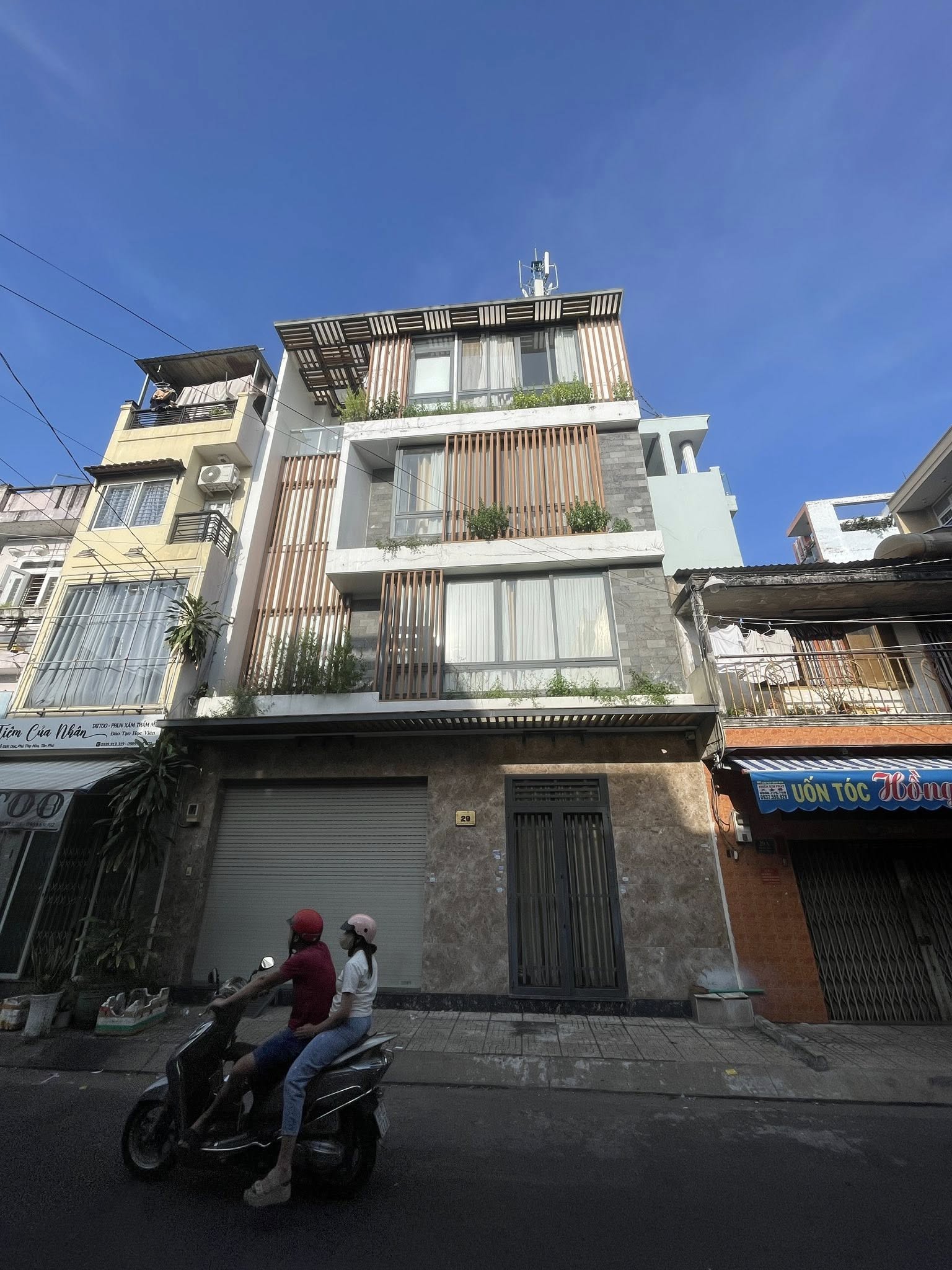  Mặt tiền Đỗ Đức Dục ( Nguyễn Sơn – Phú Thọ Hoà ), Tân Phú – 4 Tầng, full nội thất – chỉ 6.7 tỷ 