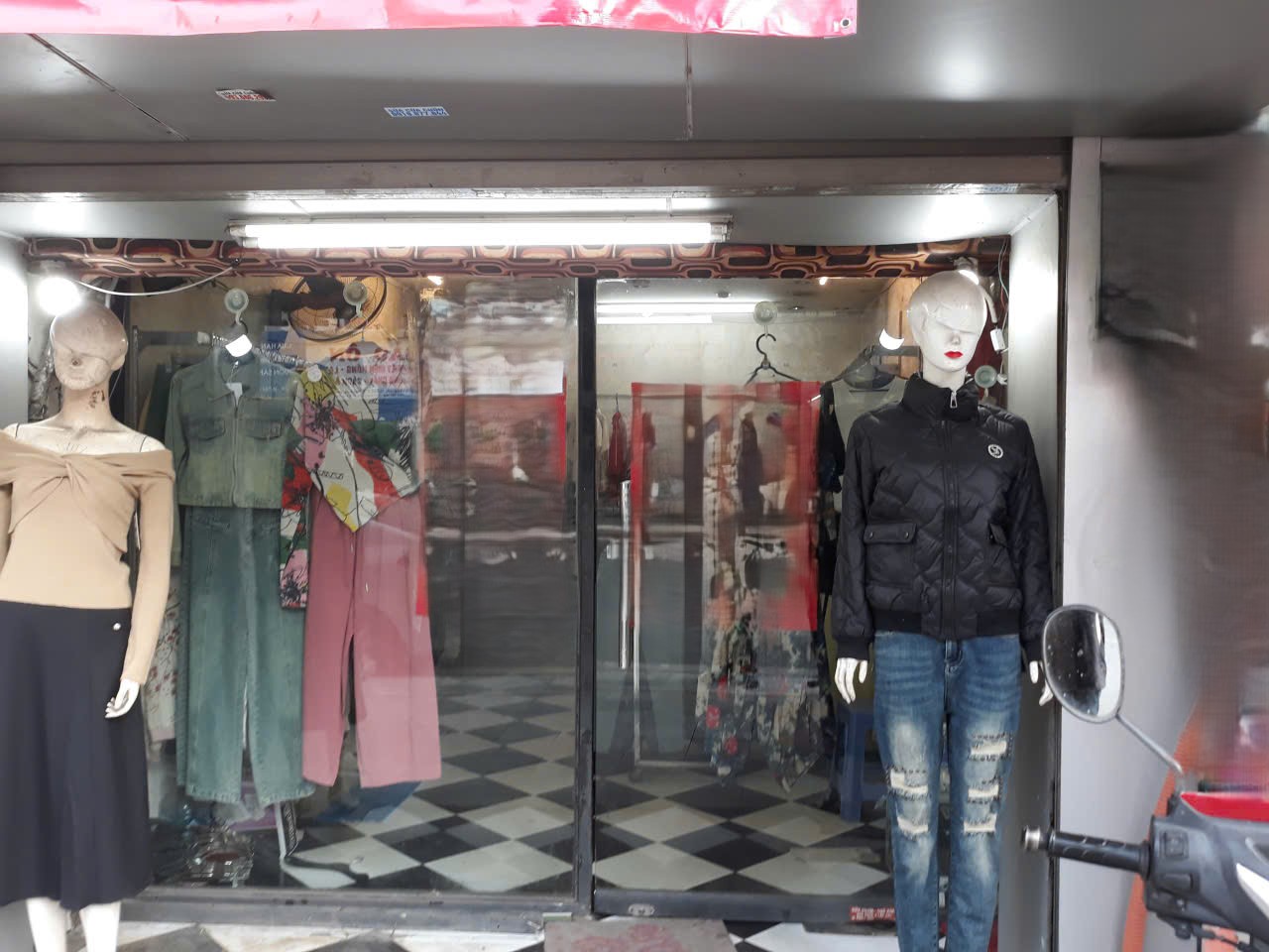  Cho thuê nhà Mặt Phố Tôn Đức Thắng 18m2, vìa hè, mt 3m, 8 Triệu KD quần áo, mỹ phẩm, dược 