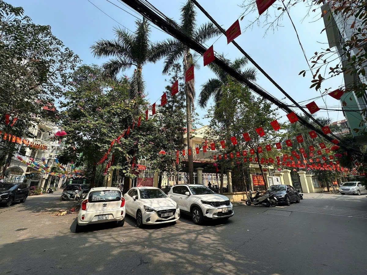  HIẾM!!! ĐẤT TÔ NGỌC VÂN 202M MT 9M Ô TÔ VÀO ĐẤT QH RA MẶT HỒ GIÁ 66 TỶ 0336212066 