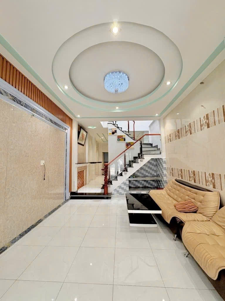  Bán căn nhà Huỳnh Tấn Phát - Hẻm 6M - DT 61M2 - Chỉ Nhỉnh 4 Tỷ 