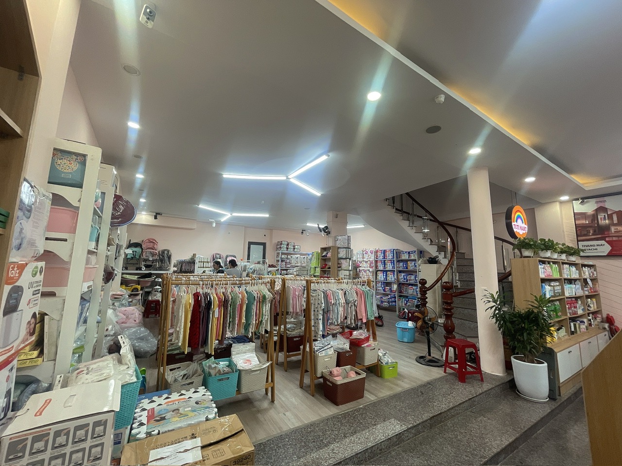  Nhà cho thuê Đỗ Bá Đà Nẵng căn góc lô đôi 2 tầng diện tích 180m² gần biển 