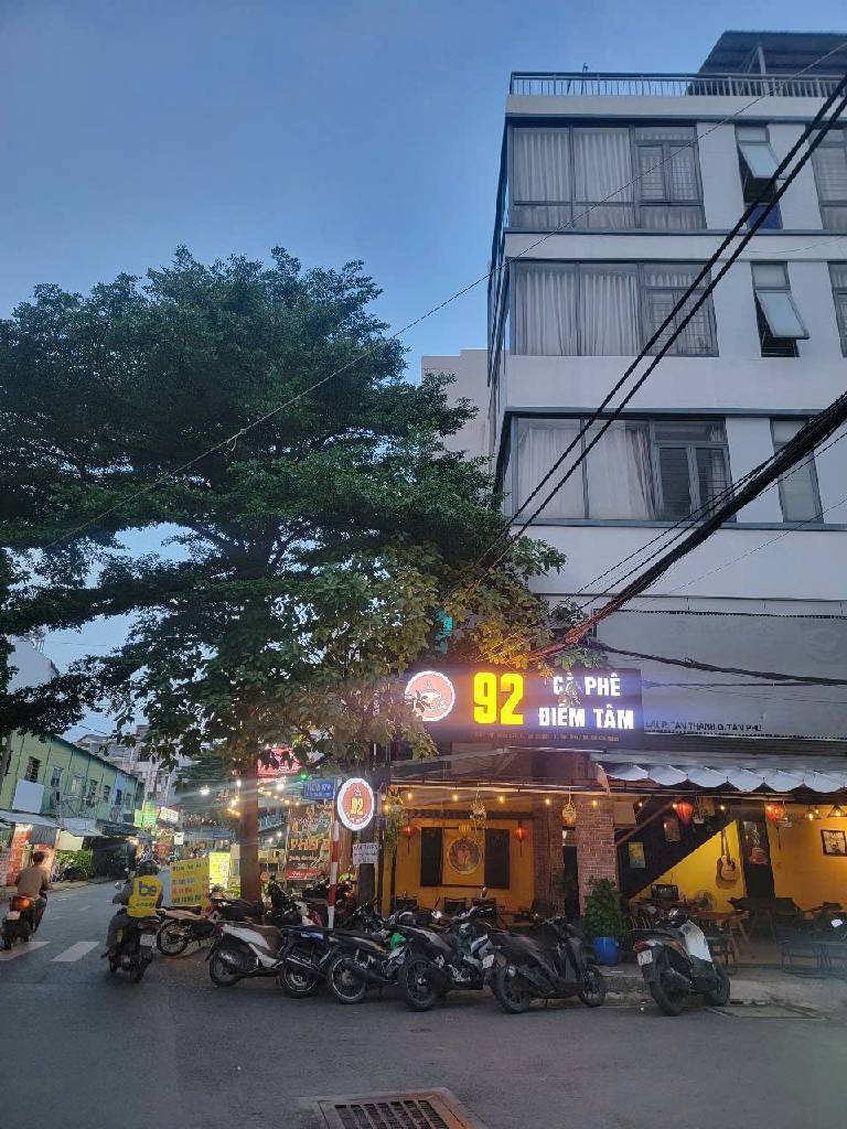  Bán nhà  Vườn Lài, Tân Phú, 120m2, 5 tầng, 8PN,doanh thu 100tr/ tháng 