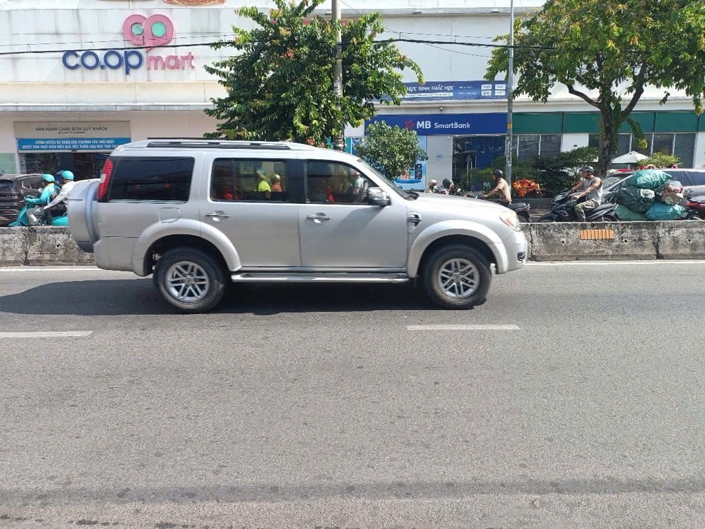  Măt Tiền  Phan Văn Hớn, Q12 -3 tầng btct 45m2, SH, giá 12.8 tỷ 