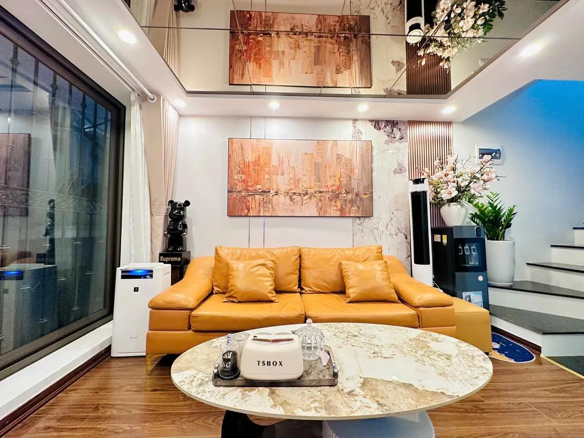  Khương Trung – 25m² – 5 Tầng – MT 3.3m – 6.39 Tỷ – Thanh Xuân

Khương Trung – 25m² – 5 Tầng – MT 3.3m – 6.39 Tỷ – Thanh Xuân 