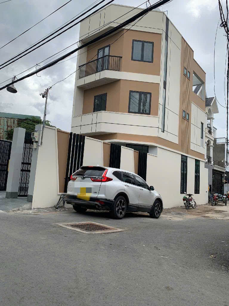  Nhà 2 mặt tiền Long Trường Quận 9- 105m2 - Sổ riêng - Không quy hoạch -7,6 tỷ 