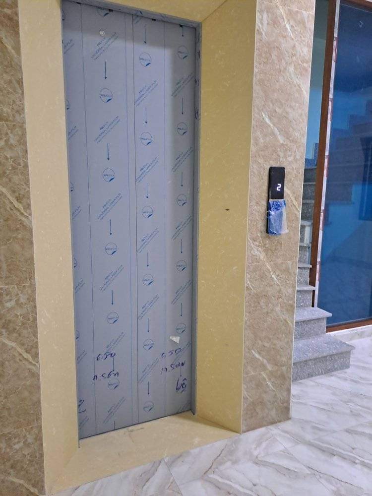  Cho thuê nhà, Vỉa hè, THANG MÁY, PCCC, 104m2- 5T, P. Trúc Bạch_27 Tr 