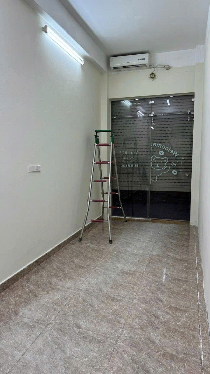  Cho thuê MBKD ngõ Thái Thịnh 30m2 x 1.5 tầng nails – mi, spa, xổ số 7.5 Triệu 