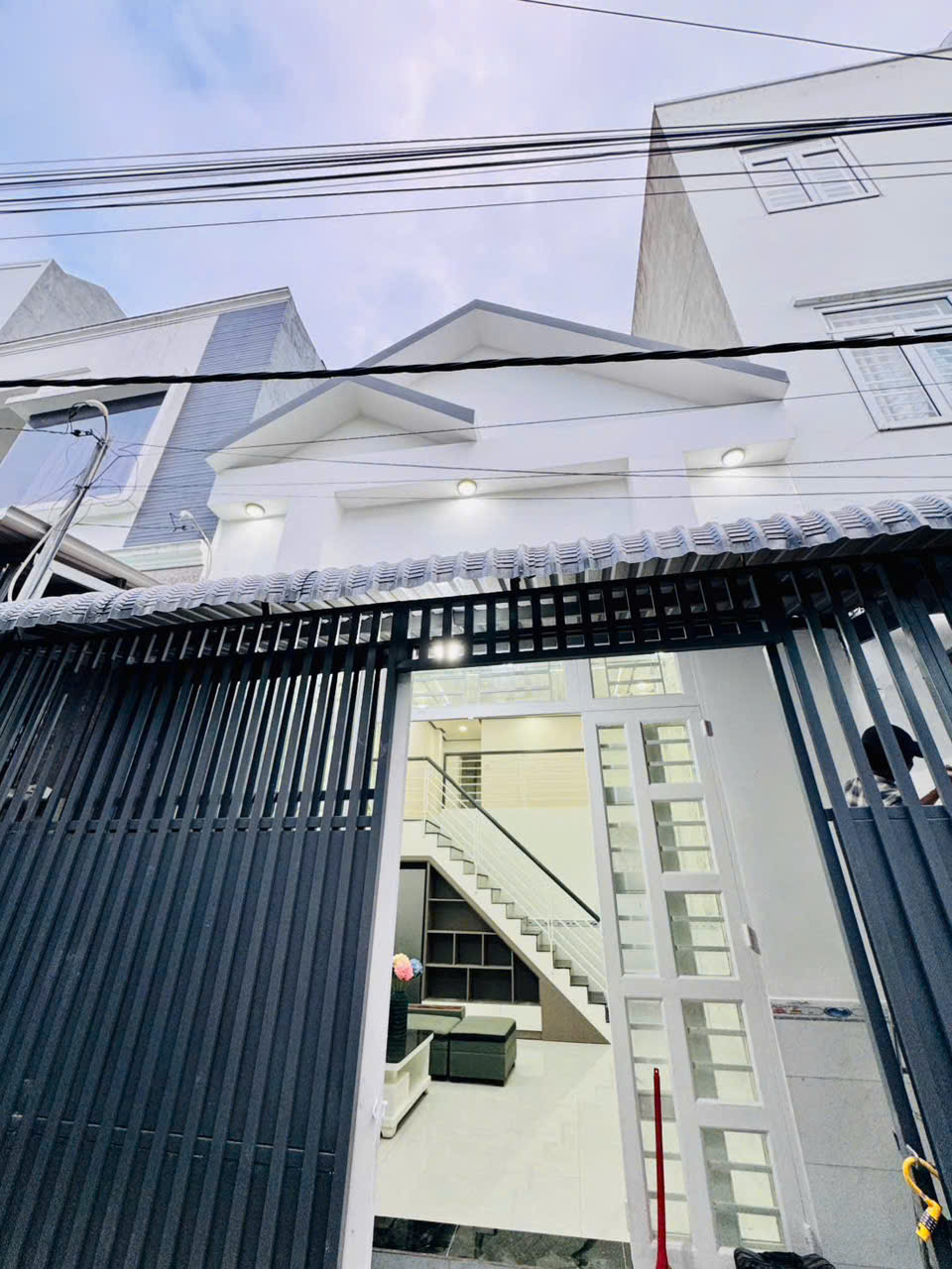  BÁN GẤP NHÀ ĐẸP 5x12m, gần Gò Vấp Ngã Tư Ga, full nội thất đẹp giá tốt 