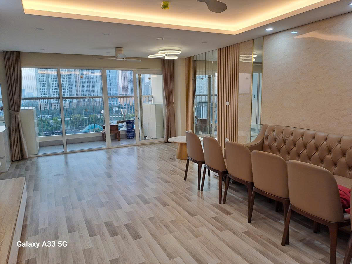  ????ÔI ĐẸP????Toà Ban cơ yếu CP Lê Văn Lương 125m 3PN Nội thất rất đẹp, 12.1 tỷ 