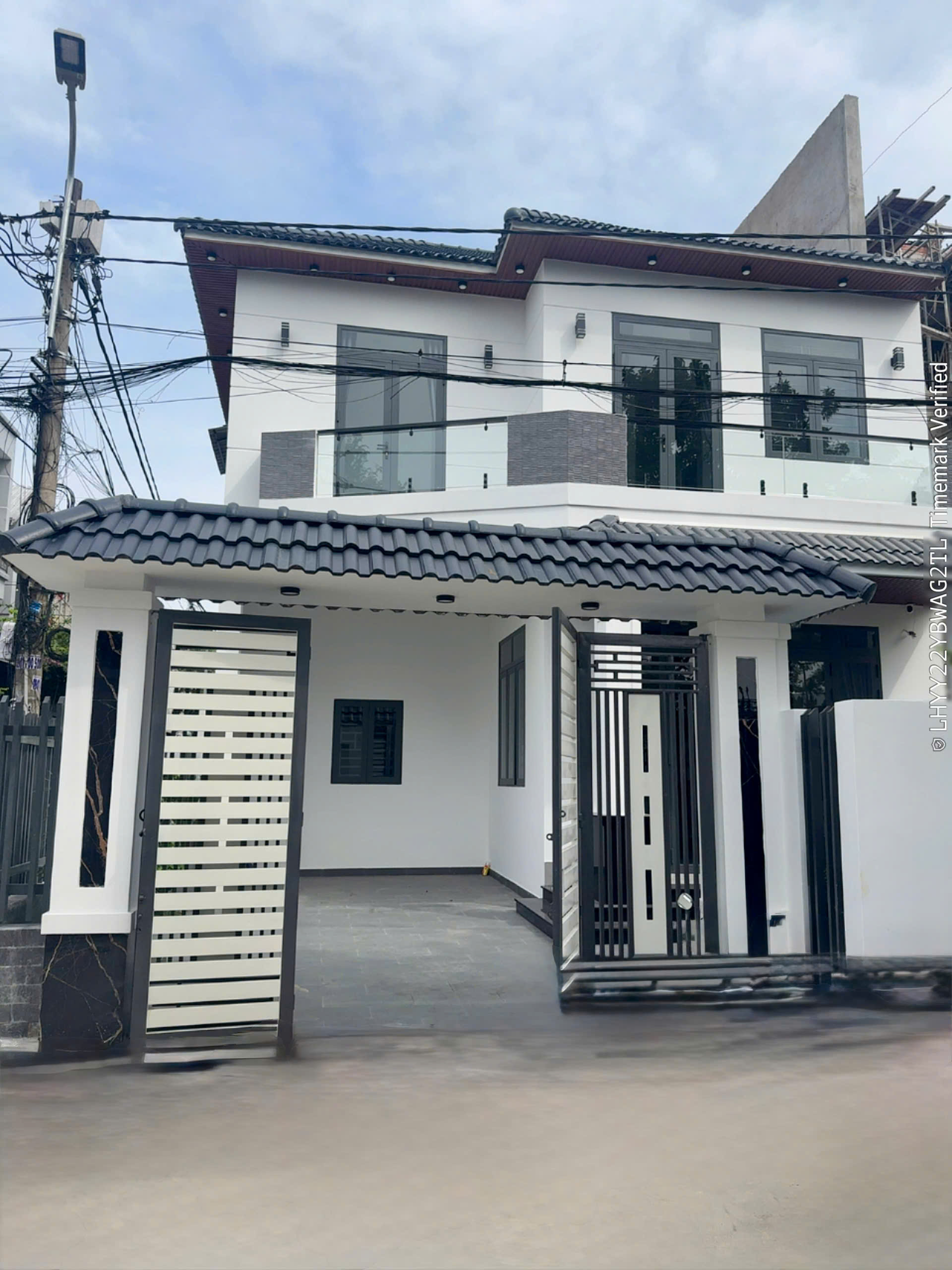  BÁN NHÀ MƠI LÔ GÓC SHR 2 TẦNG 10x14M NGUYỄN THỊ THẢNH THỚI TAM THÔN HÓC MÔN HẺM XE TẢI 