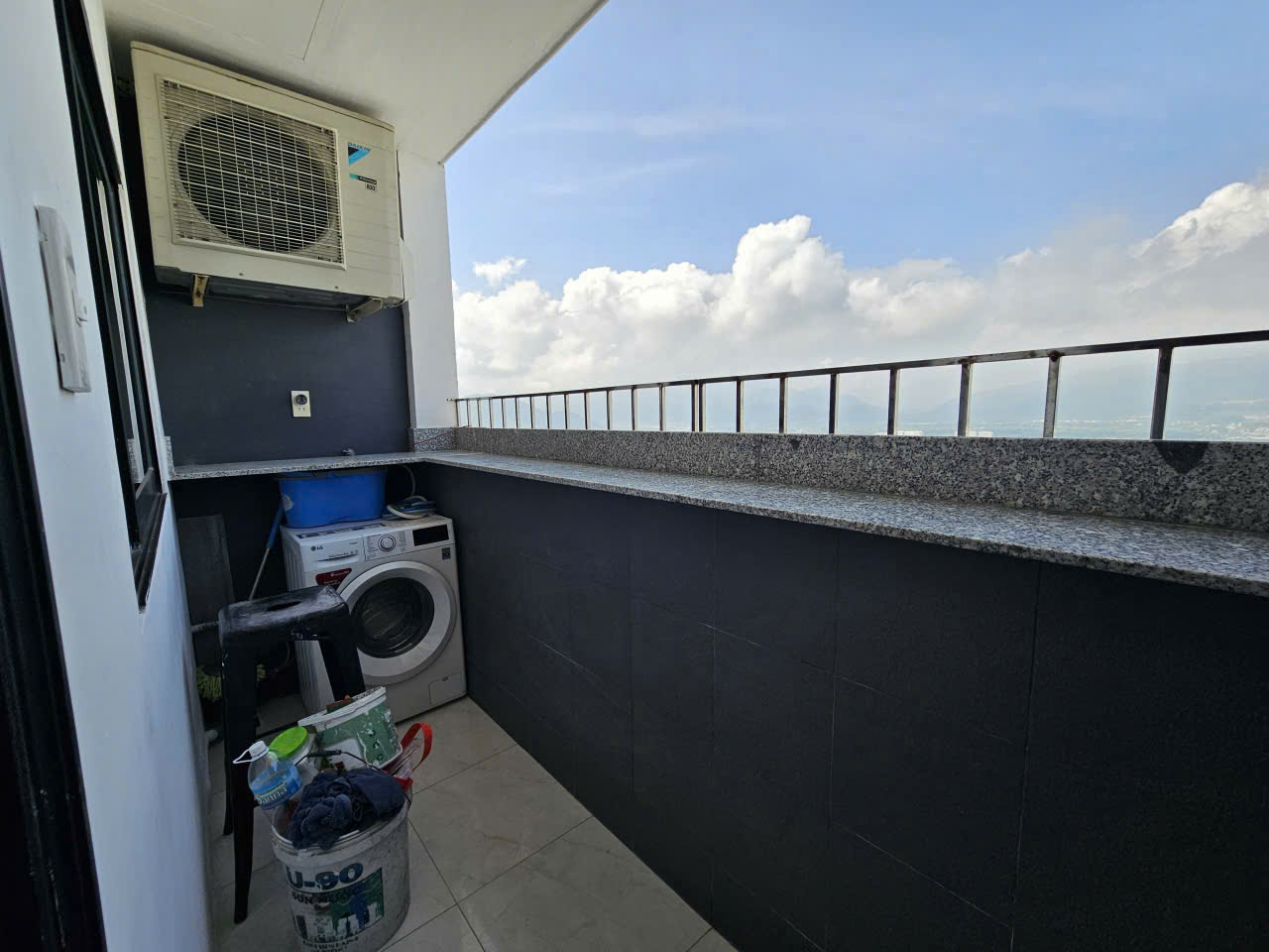  CĂN HỘ MƯỜNG THANH MẶT BIỂN 60 TRẦN PHÚ, NHA TRANG, KHÁNH HOÀ:
Với vị trí đắc địa nằm đoạn đẹp nhất trên mặt biển Trần Phú trung tâm.
Địa chỉ tài sản: 60 Trần Phú, Lộc Thọ, Nha Trang, Khánh Hoà.
- Diện tích chính xác: 49,2m.
+ Tầng cao 
+  Loại căn 1 