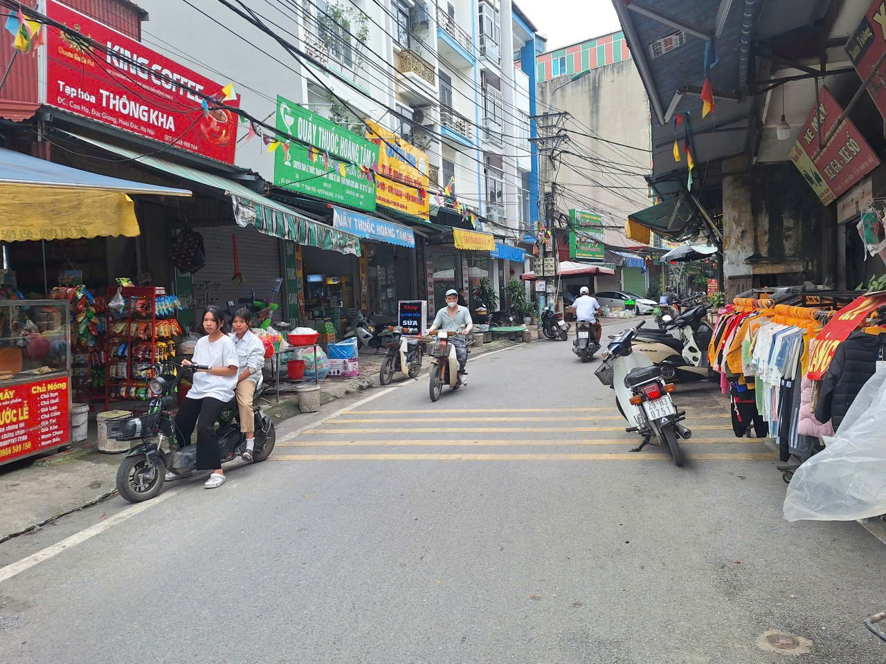  BÁN 41m ĐẤT ĐỨC GIANG – GẦN CHỢ – NGÕ RỘNG – GIÁ CHỈ 4 TỶ 