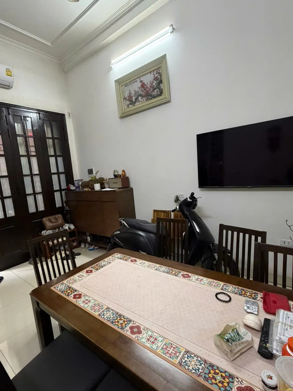  Bán Nhà Nguyễn Khuyến 29m2. 4 tầng. mặt tiền 5.7m. giá 16.8 tỷ Đống Đa Hà Nội 