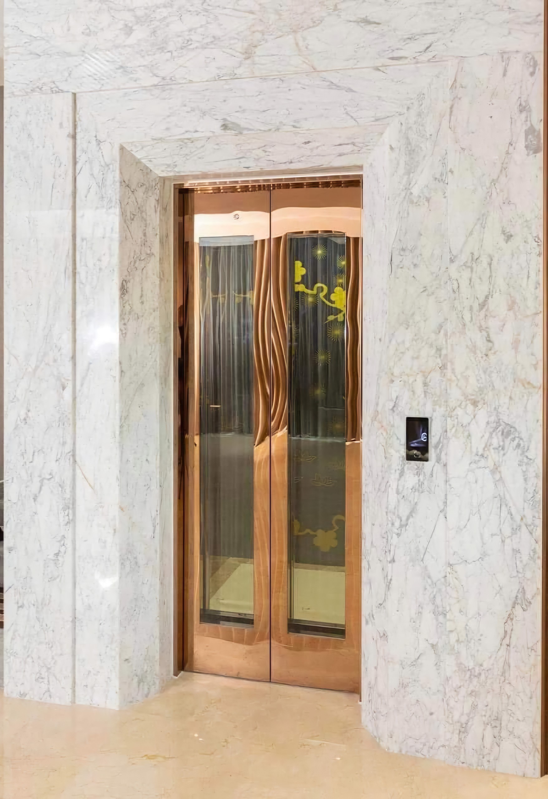  Cho thuê nhà, Quang Trung, Vỉa hè, Thang máy, pccc, 76m2x 5T *40 Tr 