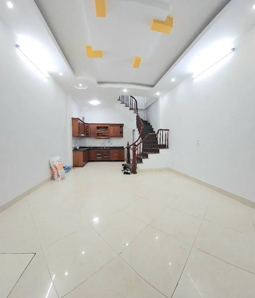  Bán Nhà Nguyễn Phúc Lai 36m2. 5 tầng. mặt tiền 4.6m. giá 12.2 Tỷ Đống Đa 