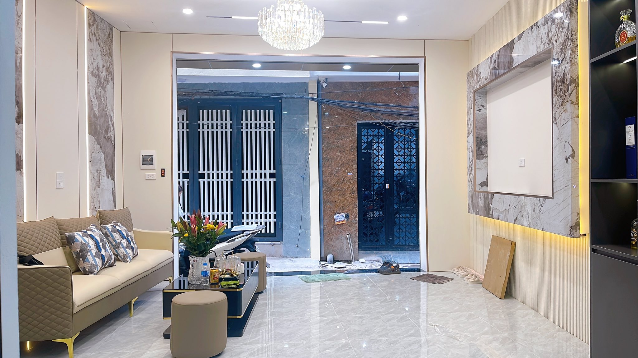  Nhà Phố Định Công Thượng-33m*5tầng*5mMT- Ngõ rộng, thông; ô tô cách 20m- Nhỉnh 8 tỷ 