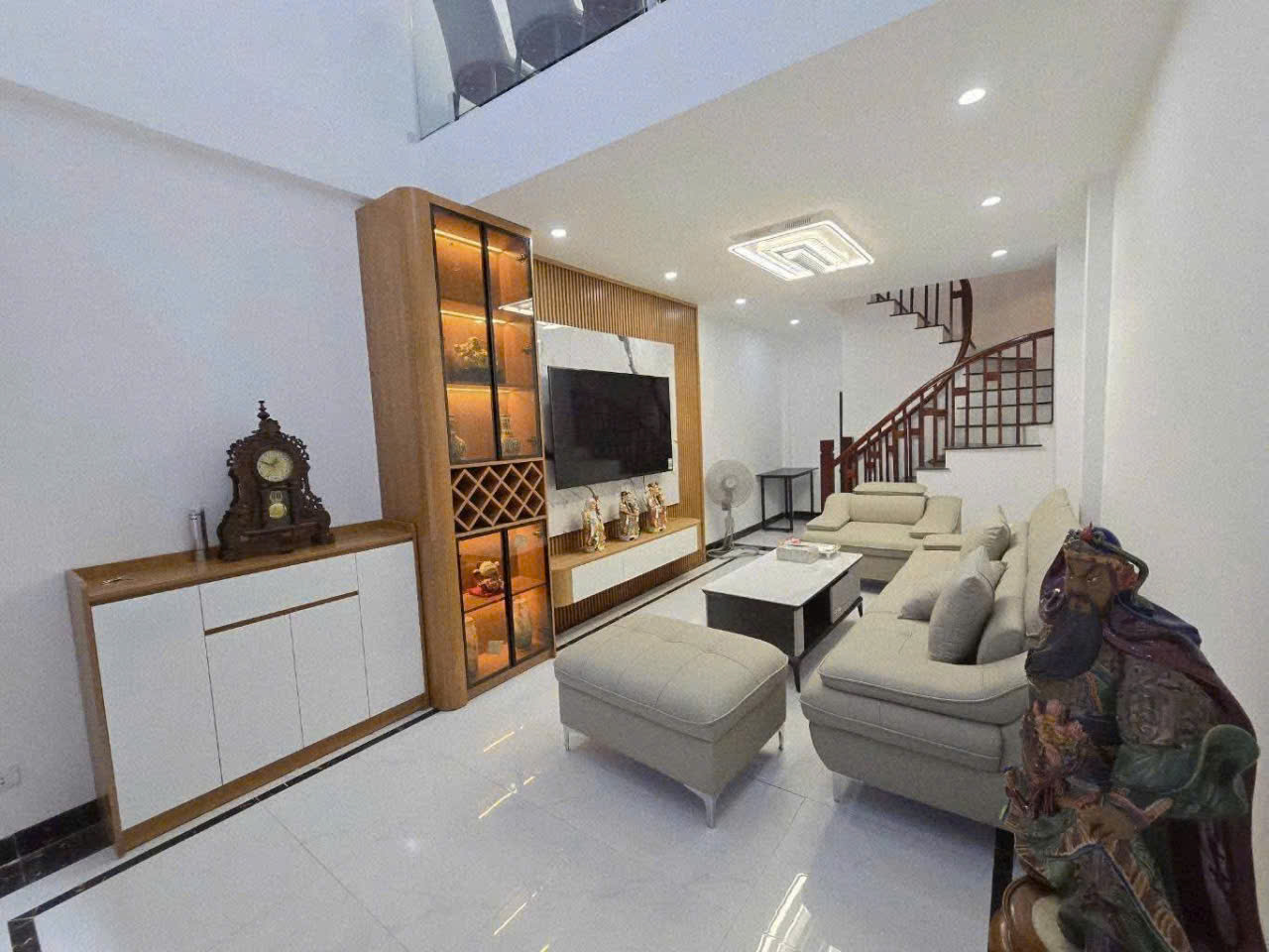  Bán nhà Thạch Bàn, gần AEON, 53m2, không gian sống yên bình, 5.95 tỷ 