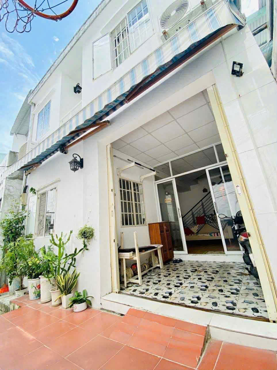  ♣ Nhà Kiệt Lê Duẩn, 43m2, ngang 6m, 2 tầng, sân rộng, 3.6x tỷ 