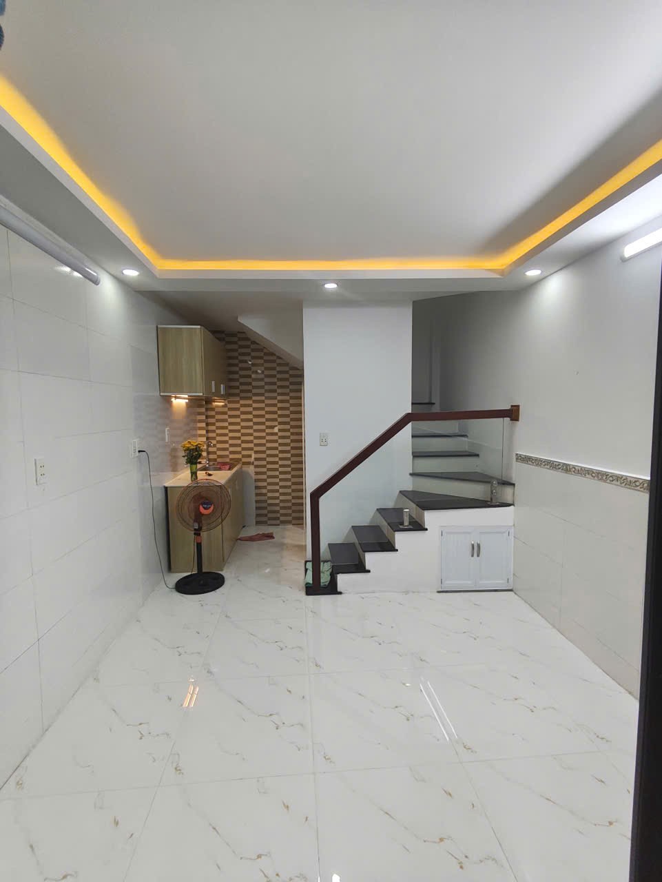  NHÀ ĐẸP - GIÁ TỐT -Bán Nhà Vị Trí Đắc Địa Tại nhà 111// Phạm Văn Chiêu, phường 14 