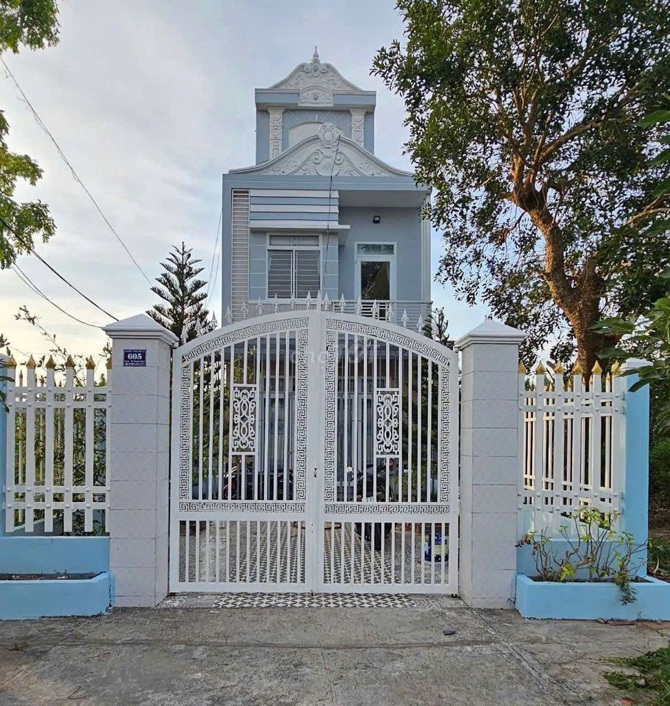  NHÀ YẾN – GIÁ TỐT  – CHÍNH CHỦ CẦN BÁN Tại 605, Đường Quốc lộ 60, Xã An Hiệp, Châu Thành, Sóc Trăng 